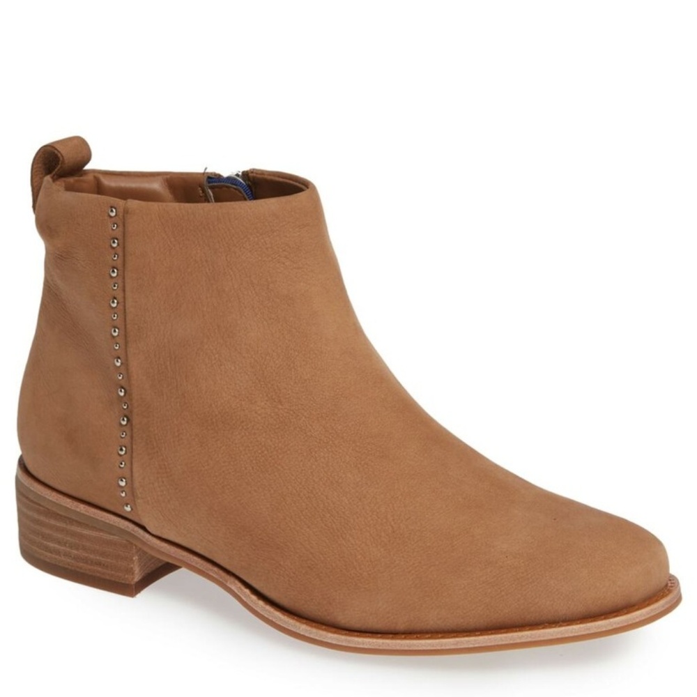 Tahari Katiya Leather Boots